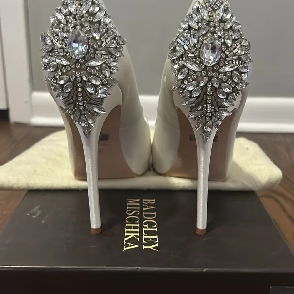 Wedding shoes - Picture 3 of 4